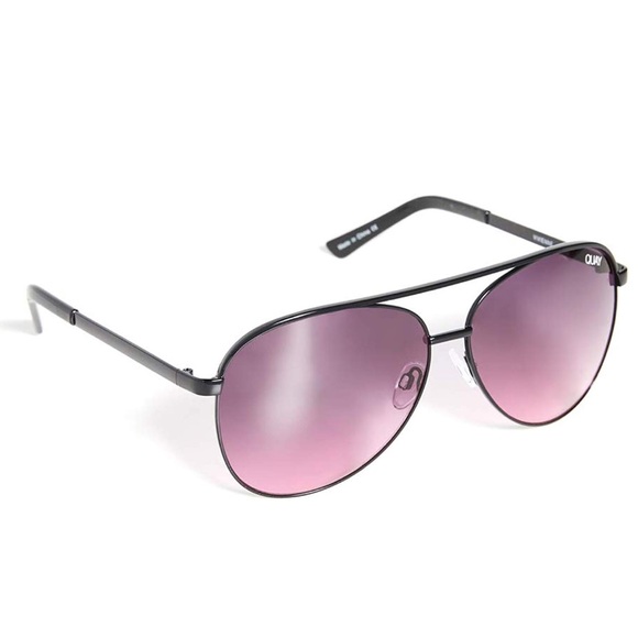 Quay Australia Vivienne Oversized Aviator - Picture 2 of 4